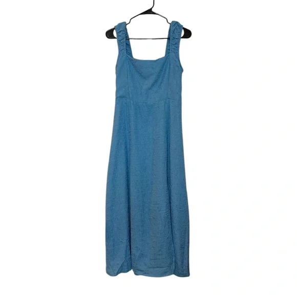 NWT ASTR the Label Crinkle Shoulder Midi Dress Blue Size M - Picture 2 of 12